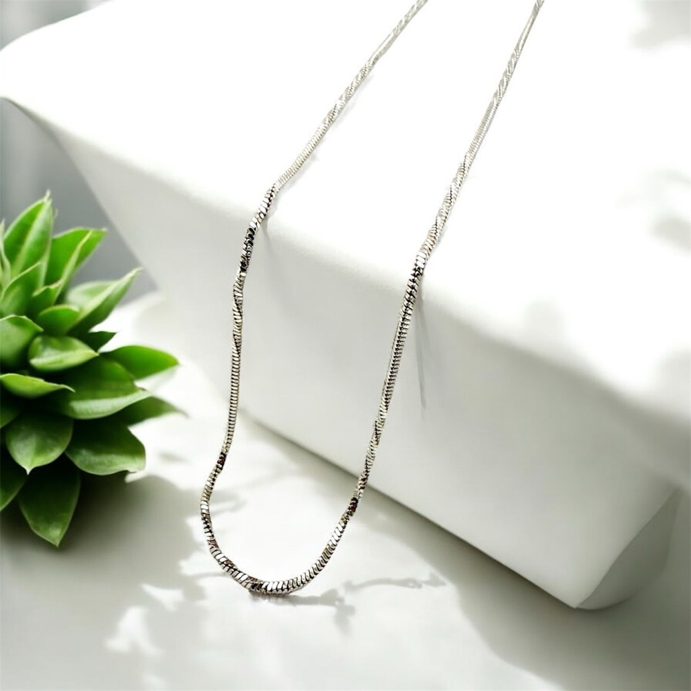 Twisted Snake Unisex Chain Necklace Silver Tone Platinum Plated Luxury Jewelry